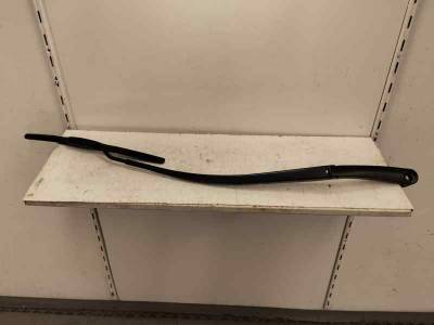 BRAZO LIMPIA DELANTERO DERECHO KIA STONIC 2021 1.0 GDI HYBRID