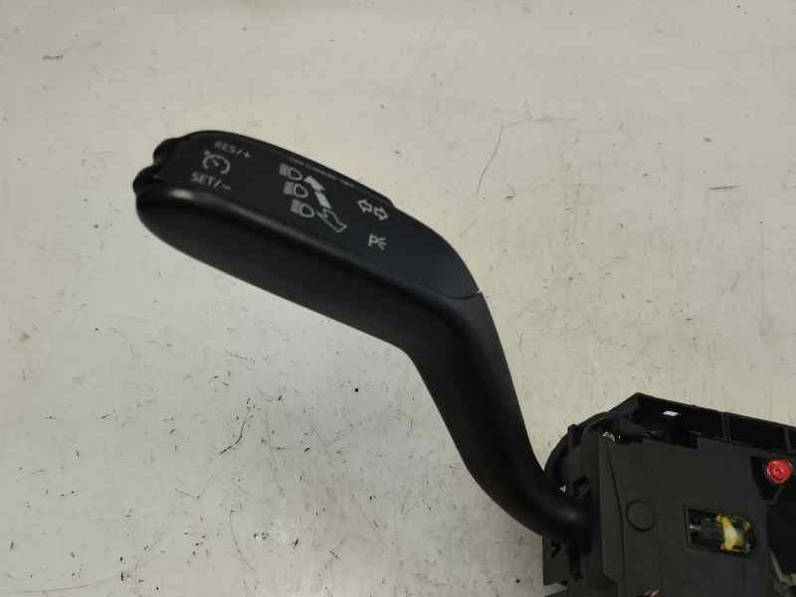 MANDO MULTIFUNCION SEAT IBIZA 2015 1.6 TDI (90 CV)