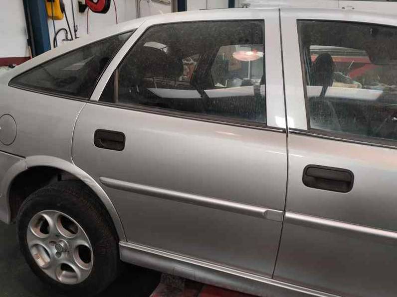 PUERTA TRASERA DERECHA OPEL VECTRA B BERLINA 1999 2.0 DTI (101 CV)