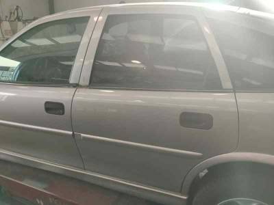 PUERTA TRASERA IZQUIERDA OPEL VECTRA B BERLINA 1999 2.0 DTI (101 CV)