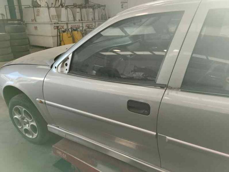 PUERTA DELANTERA IZQUIERDA OPEL VECTRA B BERLINA 1999 2.0 DTI (101 CV)