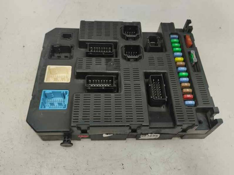 CAJA RELES FUSIBLES CITROEN C3 2005 1.4 HDI (68 CV)