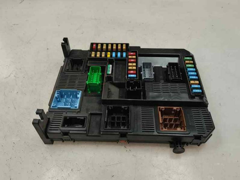 CAJA RELES FUSIBLES CITROEN C ELYSEE 2019 1.5 BLUE HDI (101 CV)