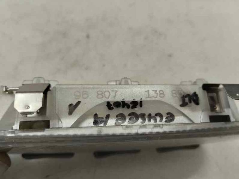 LUZ INTERIOR CITROEN C ELYSEE 2019 1.5 BLUE HDI (101 CV)