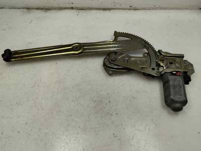 ELEVALUNAS DELANTERO IZQUIERDO PEUGEOT 205 BERLINA 1990 1.4 GASOLINA (84 CV)