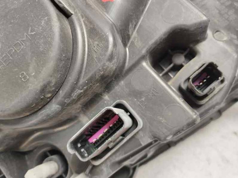 FARO IZQUIERDO RENAULT CAPTUR 2015 1.2