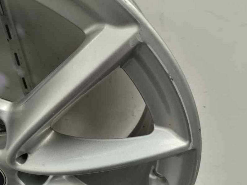 LLANTA BMW SERIE X1 2019 1.5 DIESEL