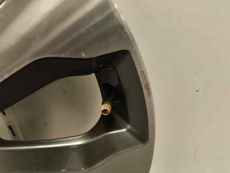 LLANTA KIA STONIC 2021 1.0 GDI HYBRID