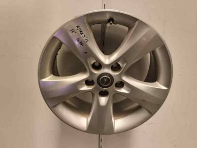 LLANTA OPEL ASTRA J BERLINA 2012 1.7 CDTI (125 CV)
