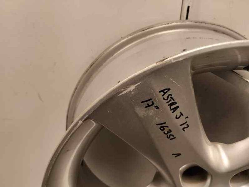 LLANTA OPEL ASTRA J BERLINA 2012 1.7 CDTI (125 CV)