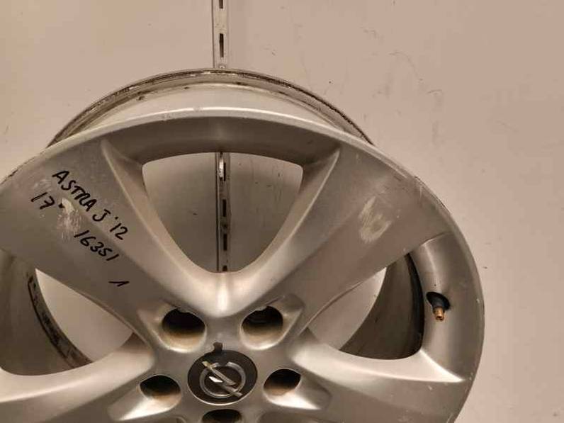 LLANTA OPEL ASTRA J BERLINA 2012 1.7 CDTI (125 CV)