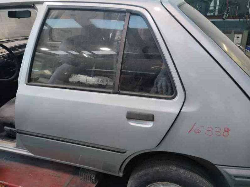 PUERTA TRASERA IZQUIERDA PEUGEOT 205 BERLINA 1987 1.2 (63 CV)