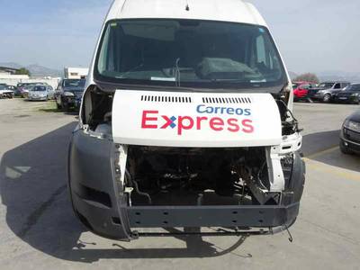 PEUGEOT BOXER CAJA CERRADA '2014 435 L4 HDi 130 Cargo mit Ladebordwand