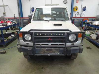 MITSUBISHI PAJERO '1990 L040 